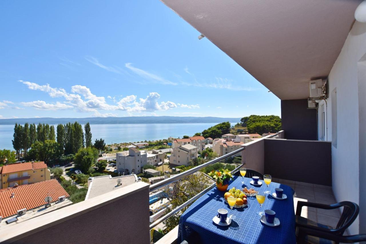 Apartments Ana Омиш Экстерьер фото